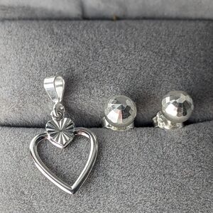925 Sterling Silver Heart Pendant and Stud Earrings Set New